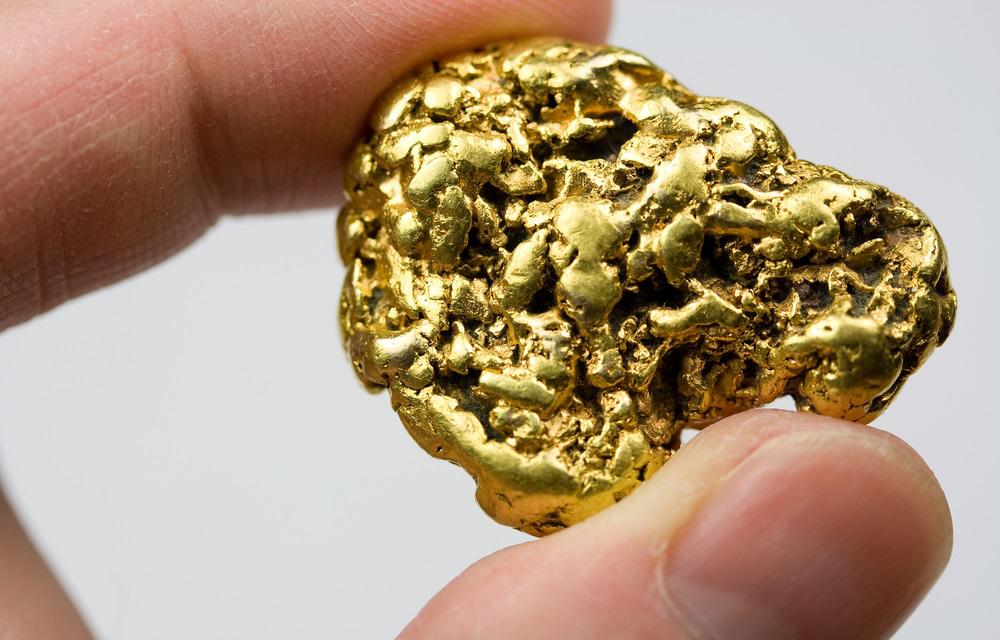 Is the Dampier Gold Share Price This Month’s Star Performer? (ASX:DAU)