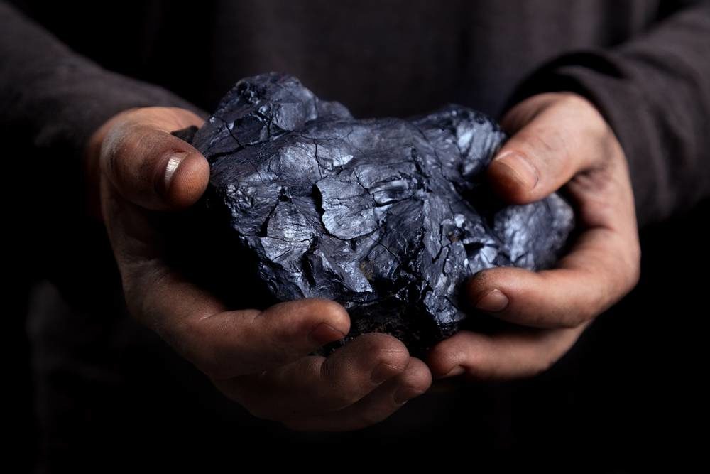 Whitehaven Coal Lowers Guidance, Shares down 8% (ASX:WHC)